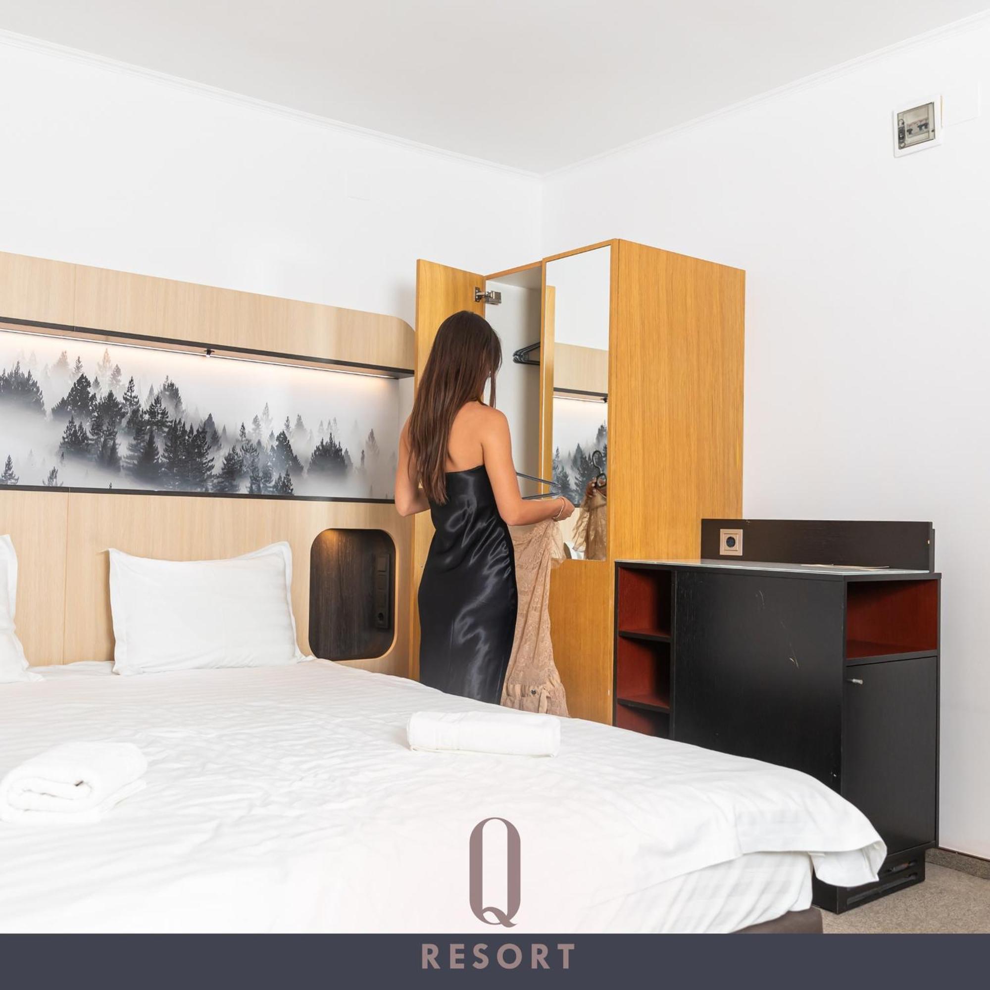 Q Resort And Spa Sacele Exterior photo